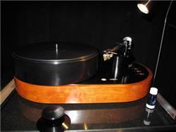 AMG Viella V12 Turntable