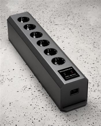 GigaWatt PF-2 EVO+ Power Strip With PowerSync Cable